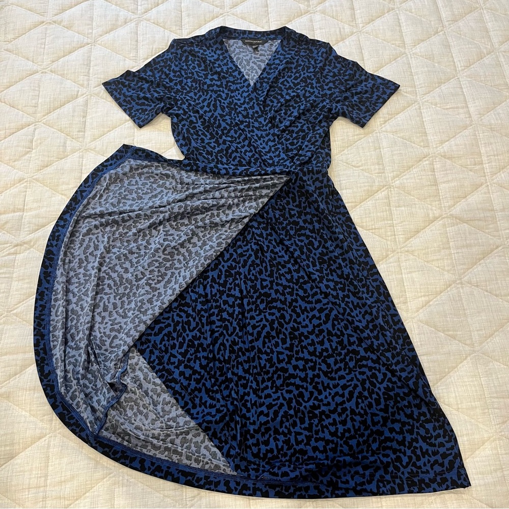 Banana Republic XXS Petite Navy & Black Leopard Print Faux Wrap Dress - Picture 3 of 7